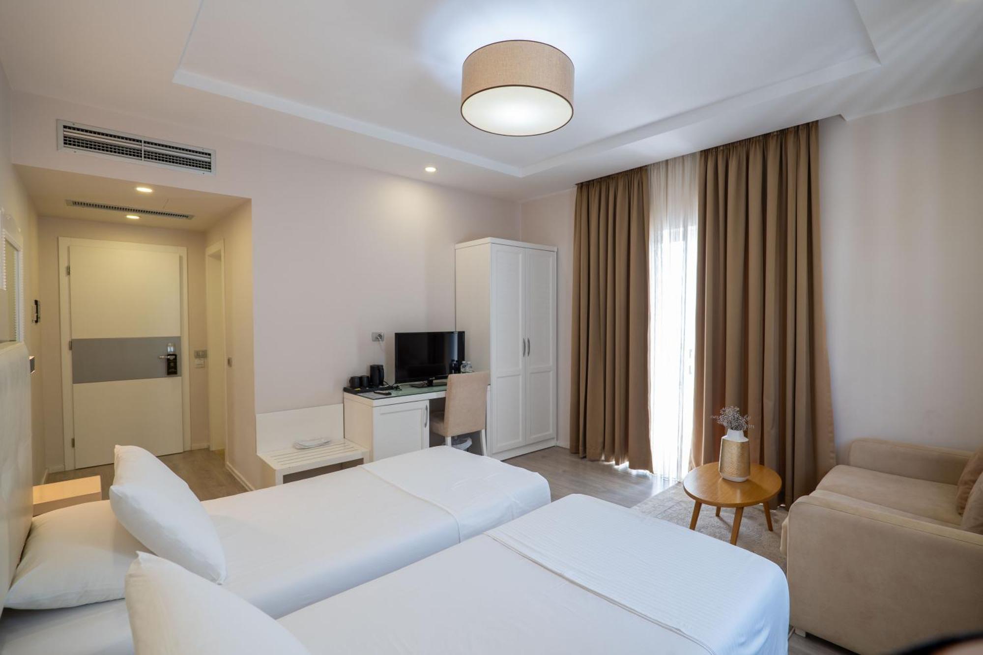 Hotel Sejko Саранда Экстерьер фото